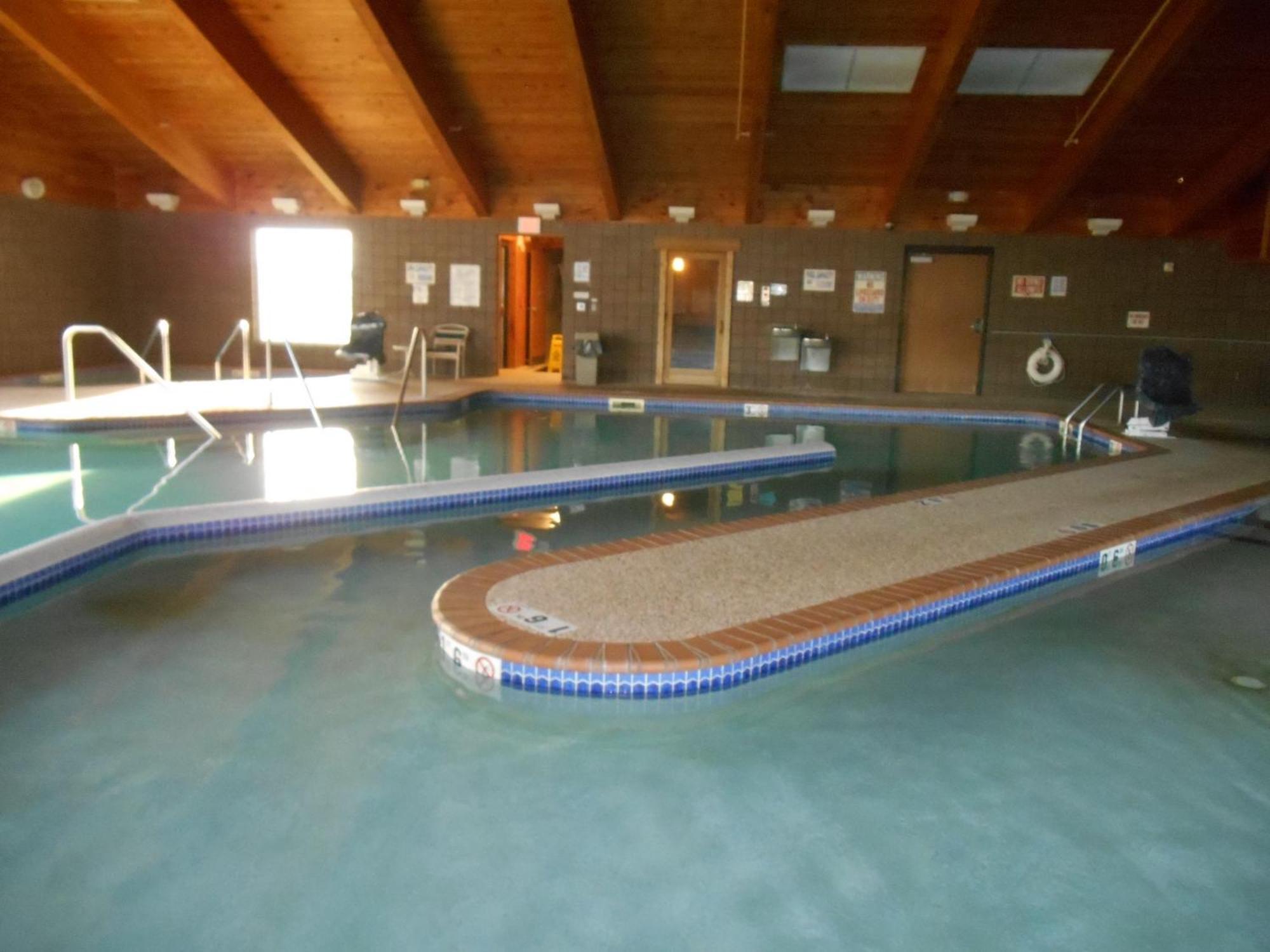 Americinn By Wyndham Wetmore Munising Exterior foto